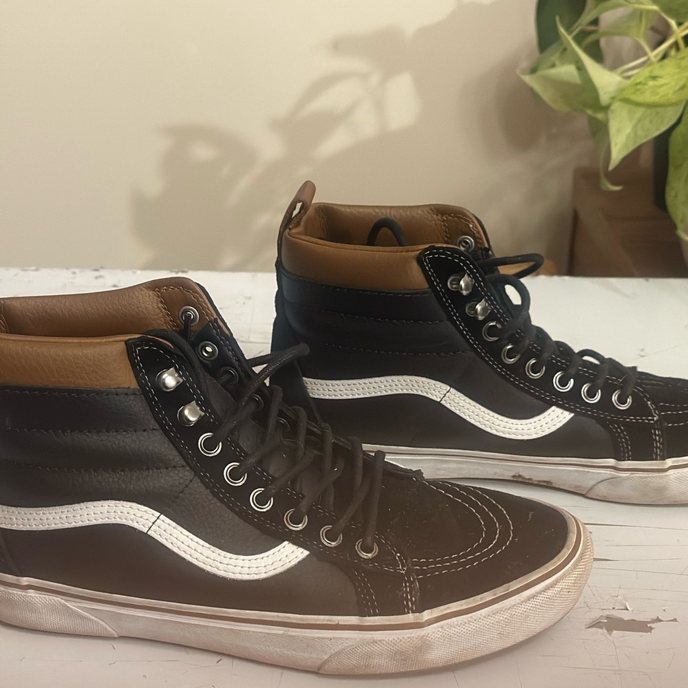 Vans SK8-hi top sneakers.